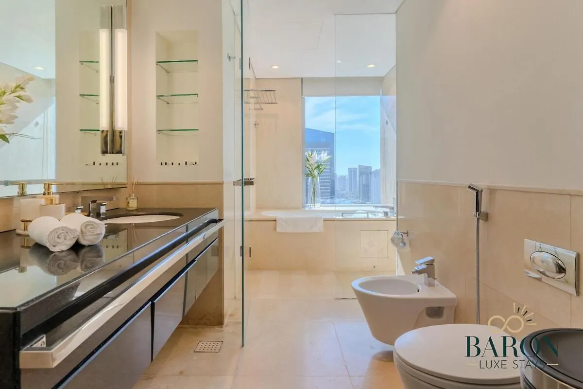 Apartment Splendid Studio Emaar Residences Marina Dubai United Arab Emirates